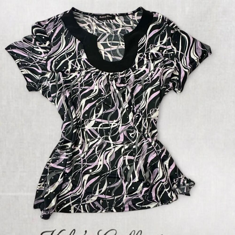 Fairycore Goth Black, Purple and White Patterned Short Sleeve Blouse - Picture 3 of 6